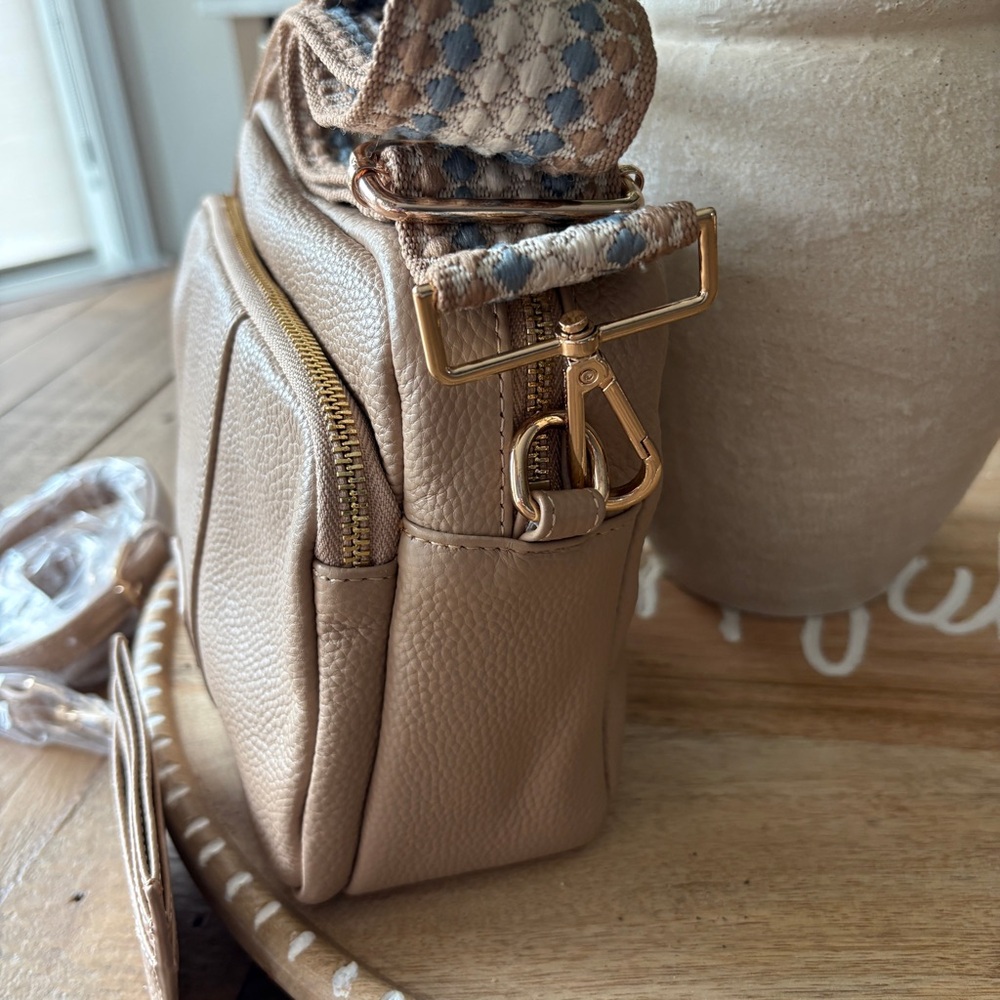 Pom Pom London Original Crossbody Bag Purse Stone Beige NEW - Picture 3 of 16